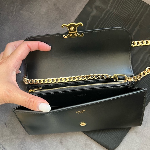 Celine Triomphe wallet on chain - Picture 3 of 11